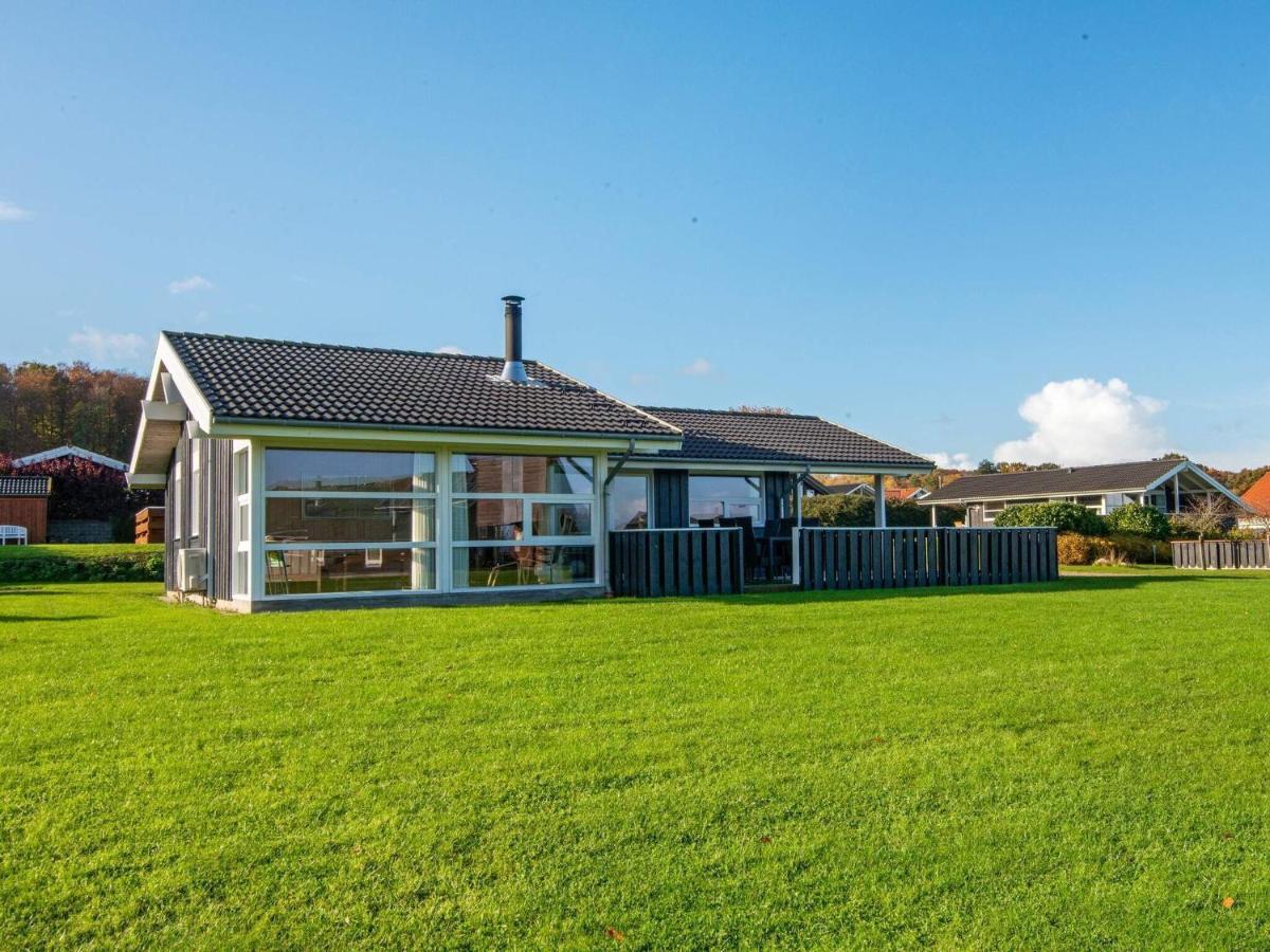 6 Person Holiday Home In Sj Lund Sjolund Esterno foto