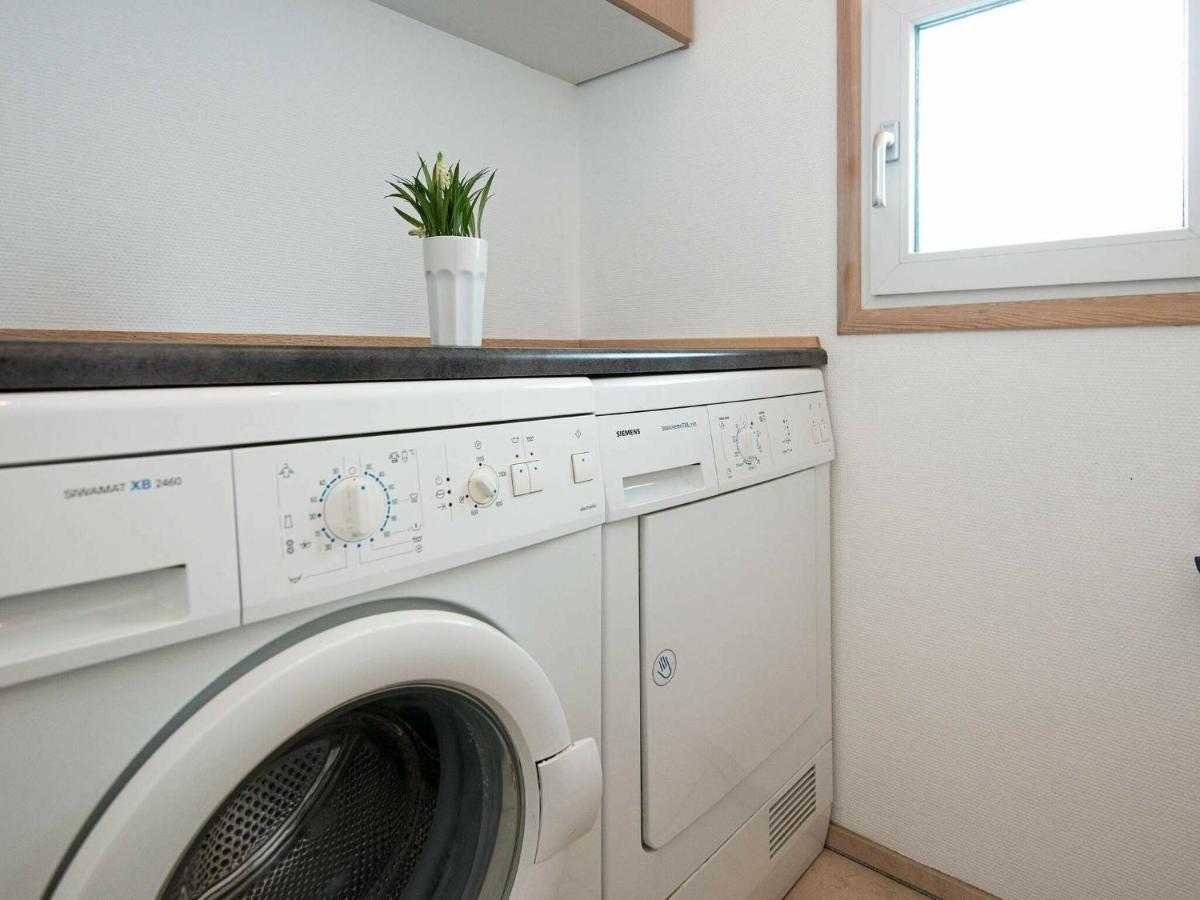 6 Person Holiday Home In Sj Lund Sjolund Esterno foto